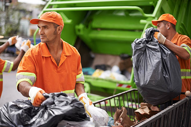 Best Construction Debris Removal  in Oostburg, WI